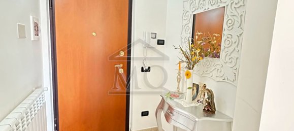 Apartamento de 3 habitaciónes en Tivoli, Italy No. 213101 2