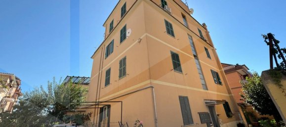 Apartamento de 3 habitaciónes en Rome, Italy No. 26438 4