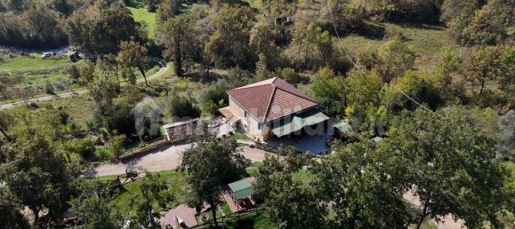 Casa de 4 dormitorios en Arpino, Italy No. 56358 2