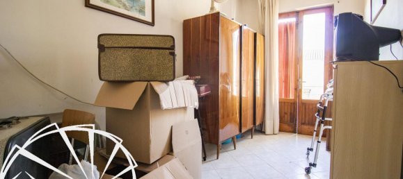 Дом с 5 комнатами в Альяна, Италия № 37597 13