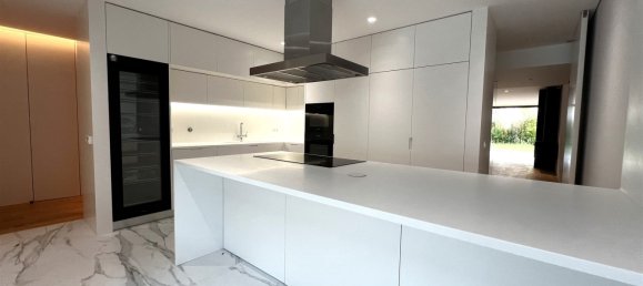 5 Schlafzimmer Villa in Porto, Portugal, Nr. 15308 37