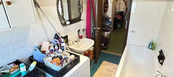 5-salle Appartement à Ravenna, Italy No. 1900 19