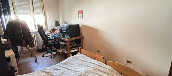 5-salle Appartement à Ravenna, Italy No. 1900 13