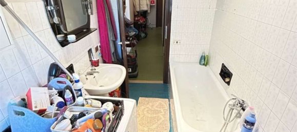 5-salle Appartement à Ravenna, Italy No. 1900 18