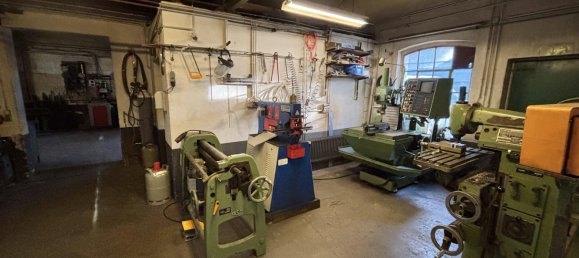 Edificio de 8 habitaciónes en Oberbergischer, Germany No. 163902 25