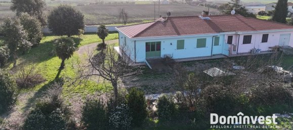3 bedrooms Villa in Capalbio, Italy No. 30723 11