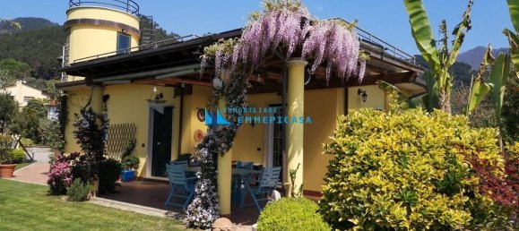 5 bedrooms Villa in Massa, Italy No. 237318 3