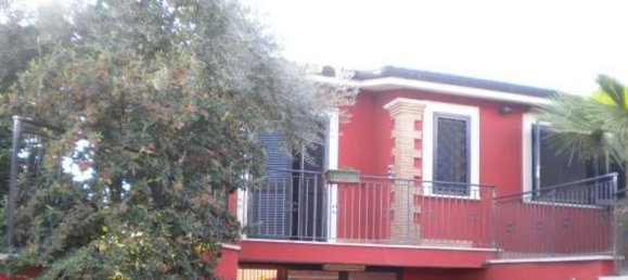 6 bedrooms House in Pomezia, Italy No. 325129 8