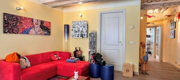 3 غرف نوم شقة في Lucca, Italy رقم 347484 8