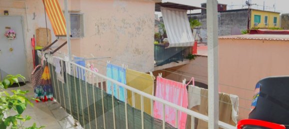 6 rooms Building in Arzano, Italy No. 24640 24