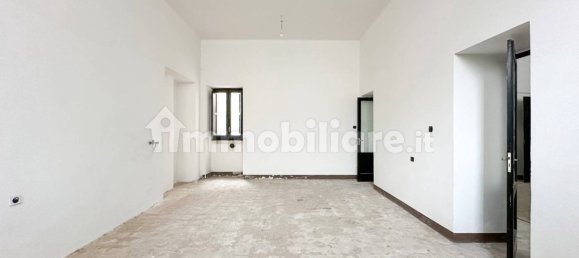 98m² Warehouse in Putignano, Italy No. 155856 2