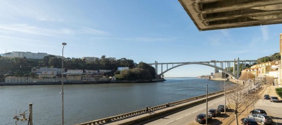4 bedrooms Apartment in Porto, Portugal No. 145395 19