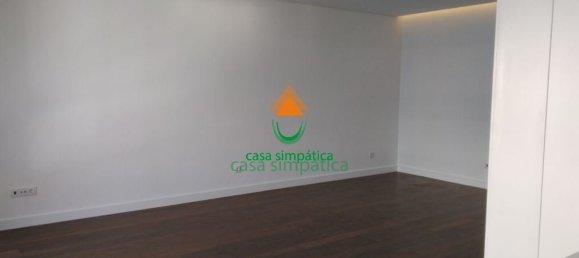 4 bedrooms Apartment in Porto, Portugal No. 78917 7