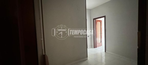 3 rooms Apartment in Mercogliano, Italy No. 80141 5
