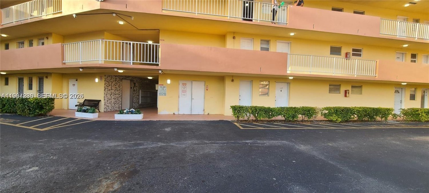 1 Schlafzimmer Wohnung in Miami, USA, Nr. 615938