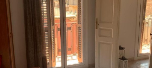 3 Schlafzimmer Wohnung in Gracia, Spain, Nr. 184582 7