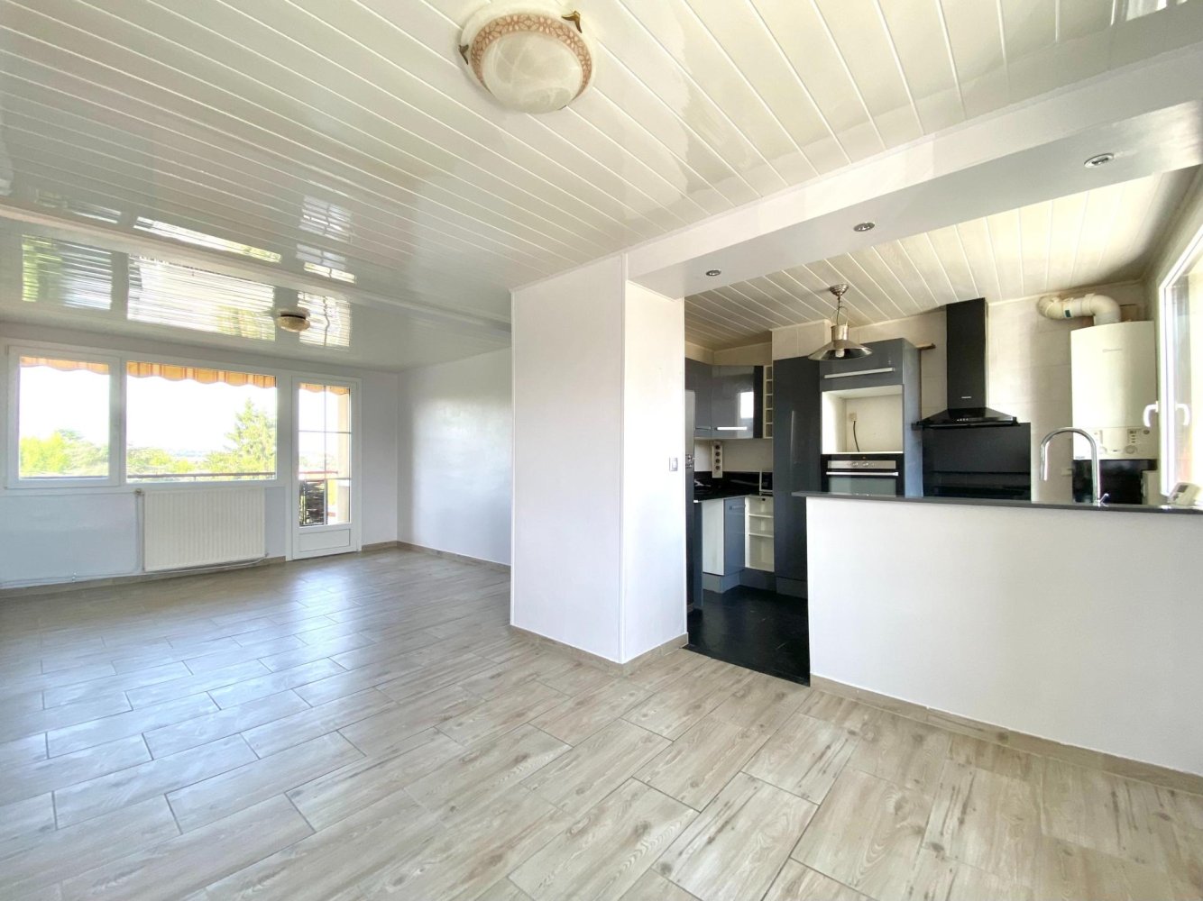 2 bedrooms Apartment in Fresnes, France No. 284965