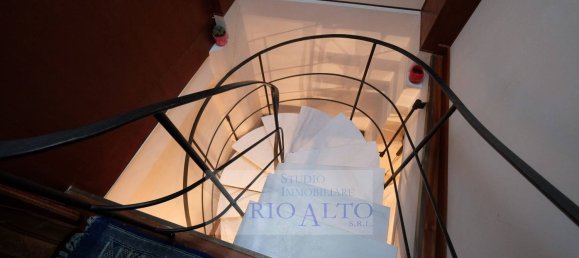 9 rooms Apartment in Venice, Italy No. 219832 6