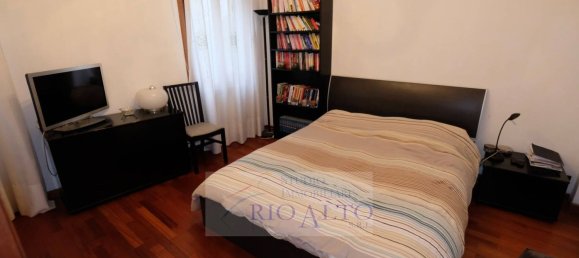 9 rooms Apartment in Venice, Italy No. 219832 2