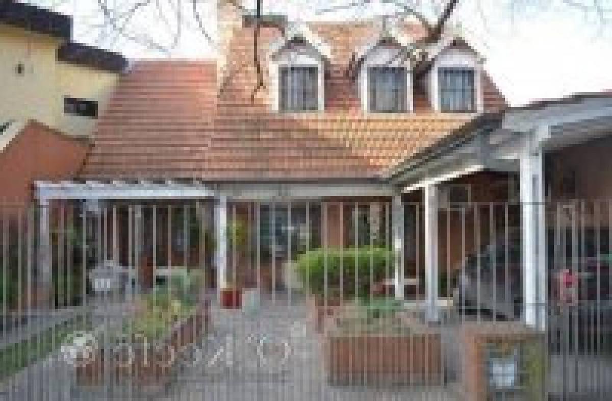 4 Schlafzimmer Haus in Berazategui, Argentina, Nr. 5432