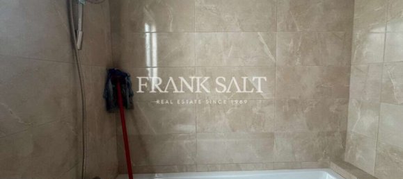 2 bedrooms Penthouse in Victoria, Malta No. 6189 9