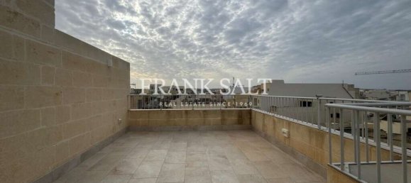 2 bedrooms Penthouse in Victoria, Malta No. 6189 14