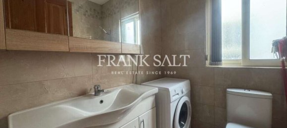 2 bedrooms Penthouse in Victoria, Malta No. 6189 10