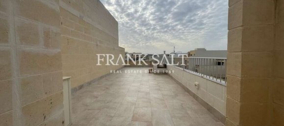 2 bedrooms Penthouse in Victoria, Malta No. 6189 15