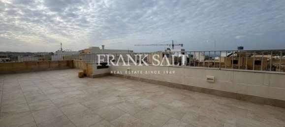 2 bedrooms Penthouse in Victoria, Malta No. 6189 13