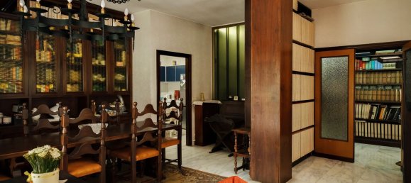 6 rooms Apartment in Rome, Italy No. 147579 21