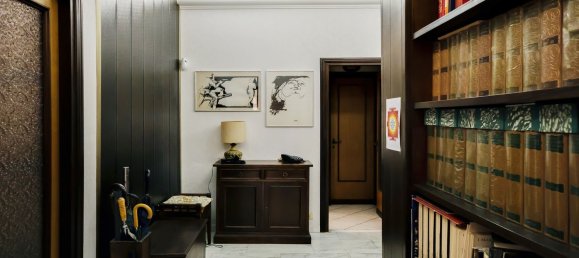 6 rooms Apartment in Rome, Italy No. 147579 36