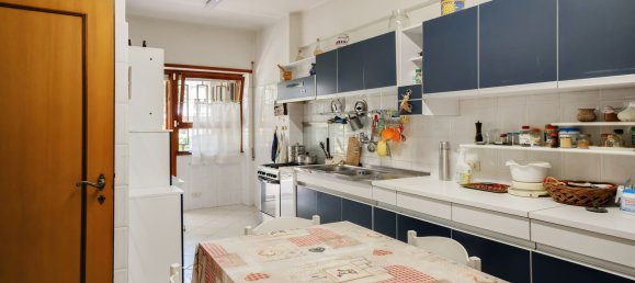 6 rooms Apartment in Rome, Italy No. 147579 25