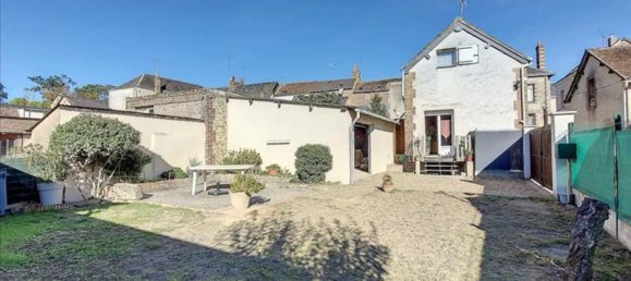 3 chambres Maison à Château-Renault, France No. 210465 8