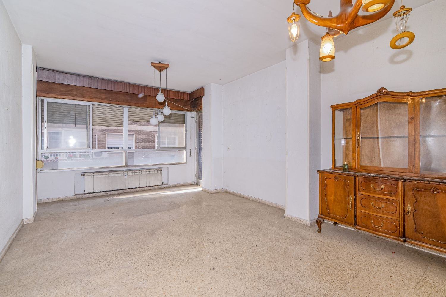 Apartamento de 4 dormitorios en Granada, Spain No. 145718