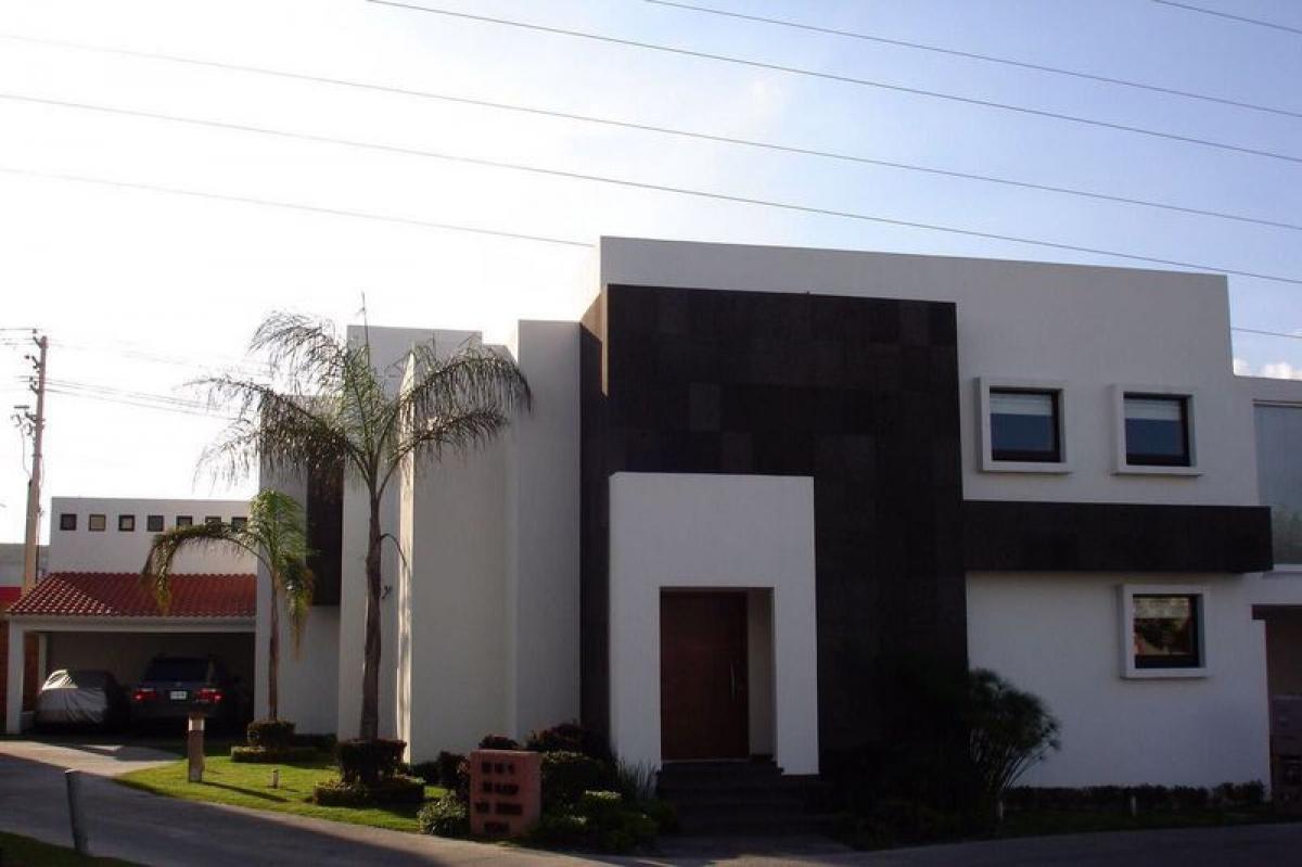 Casa de 3 dormitorios en San Luis Potosí, Mexico No. 166198