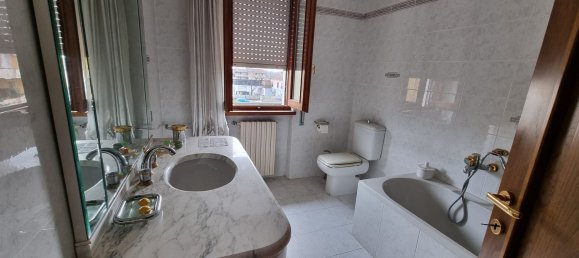 9-salle Maison à Massa e Cozzile, Italy No. 122202 37