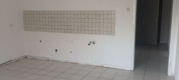 Apartamento de 4 dormitorios en Oberhausen, Germany No. 60090 2