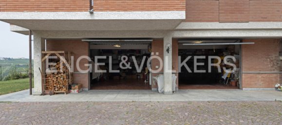 14 rooms Villa in San Marzano Oliveto, Italy No. 109145 36