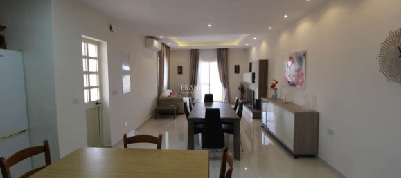 2 Schlafzimmer Maisonette-Wohnung in Saint Paul's Bay, Malta, Nr. 11252 3