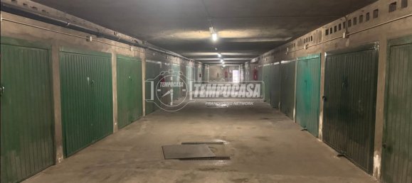  مرآب في Collegno, Italy رقم 300881 7