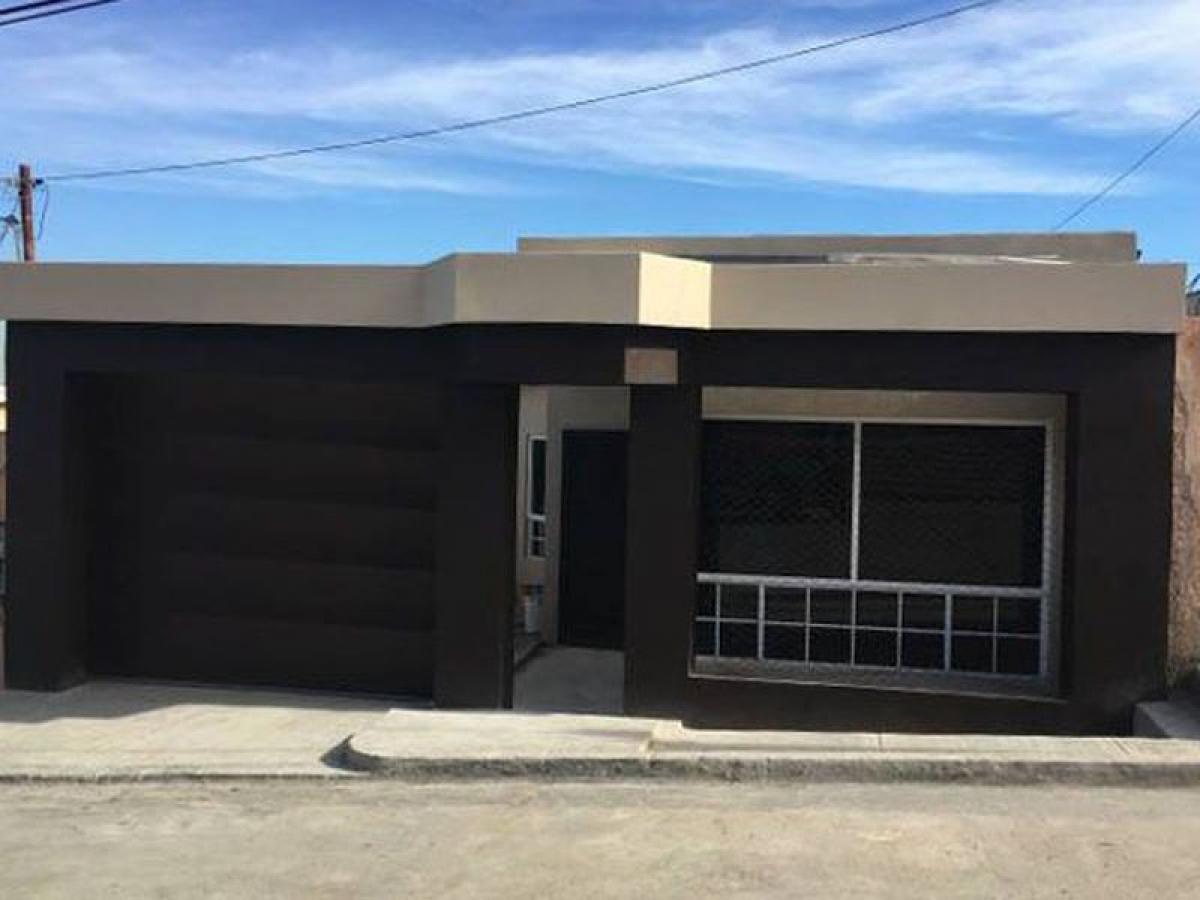 Casa de 4 dormitorios en Tijuana, Mexico No. 148285