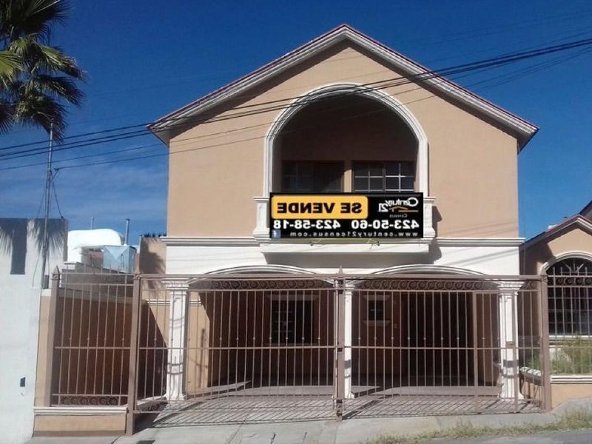 3 bedrooms House in Chihuahua, Mexico No. 149470