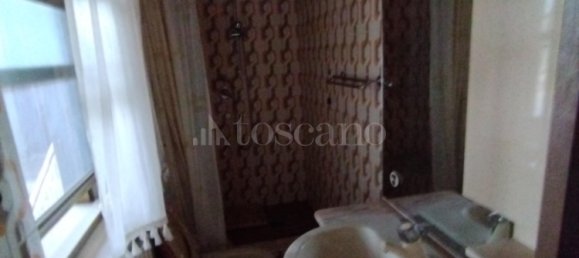 6 rooms House in Loreto Aprutino, Italy No. 279889 32