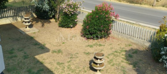 6 rooms House in Loreto Aprutino, Italy No. 279889 17