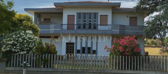 6 rooms House in Loreto Aprutino, Italy No. 279889 2