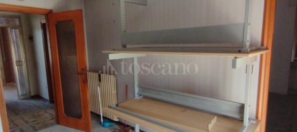 6 rooms House in Loreto Aprutino, Italy No. 279889 25