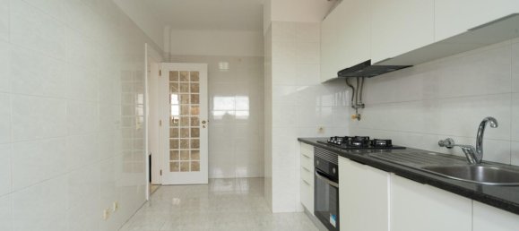 3 bedrooms Apartment in Cascais, Portugal No. 100364 7