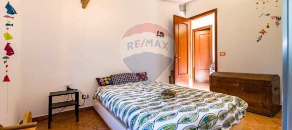 Villa de 3 dormitorios en Carini, Italy No. 311971 15