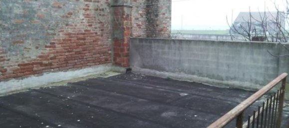 3 bedrooms House in Codigoro, Italy No. 253446 3