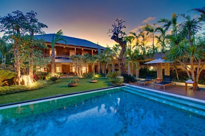 9 Schlafzimmer Villa in Seminyak, Indonesia, Nr. 2873